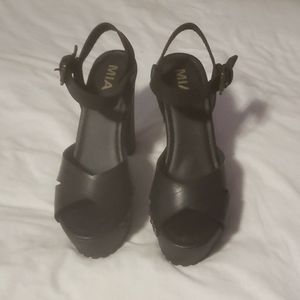 Mia platform sandals